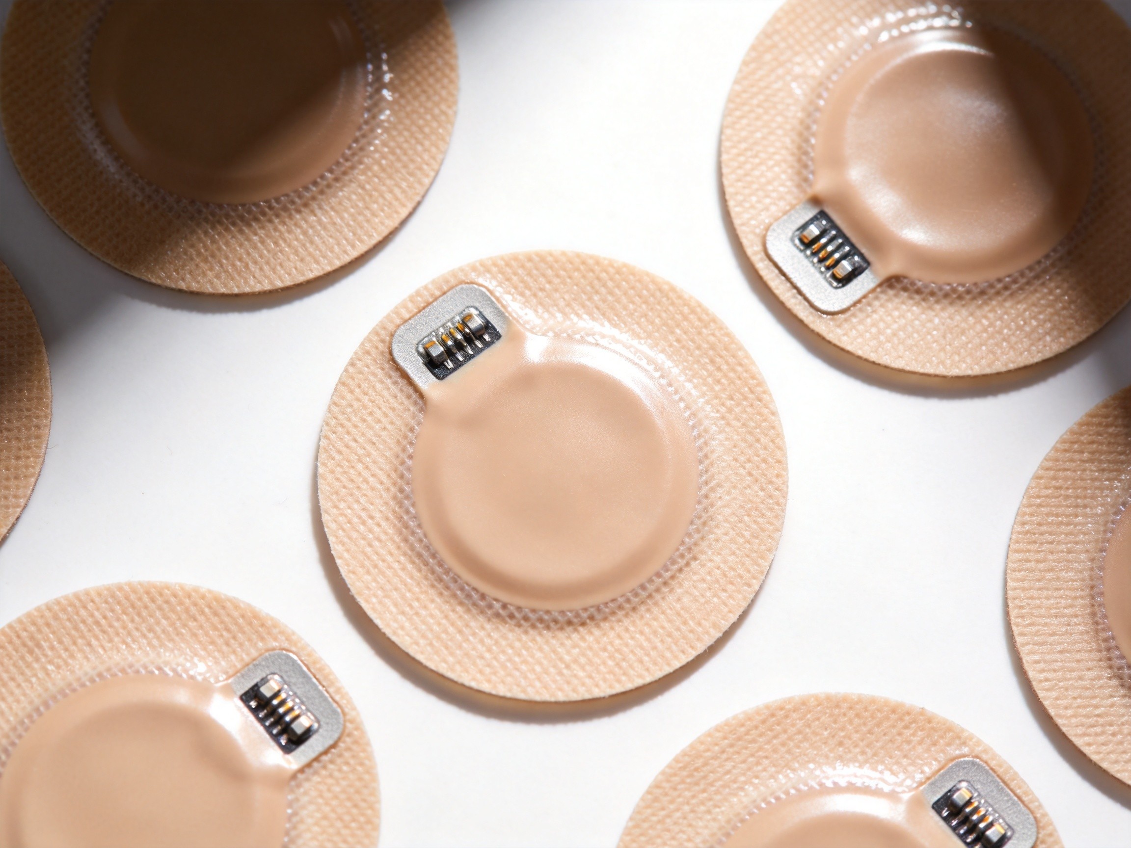 创可贴式血压监测设备